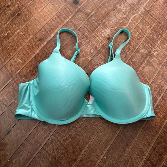 Victoria’s Secret teal satiny perfect coverage 34C bra - Picture 1 of 3